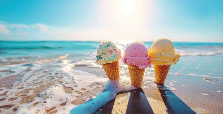 Ice creams in the sand
