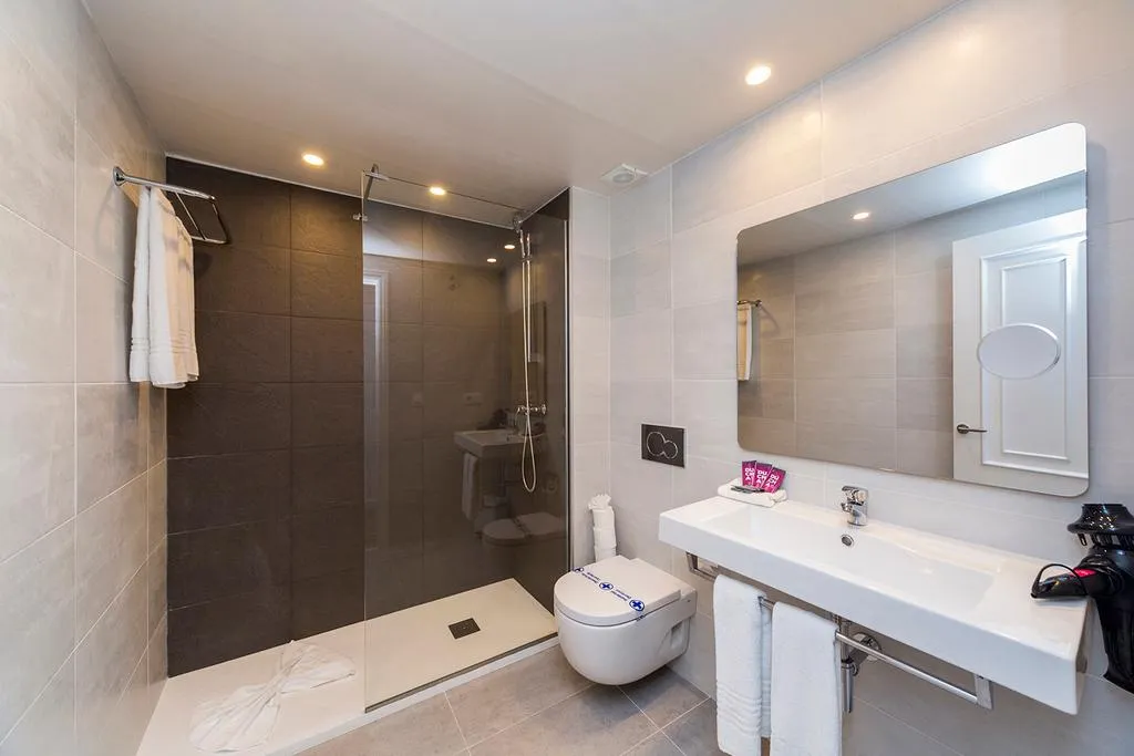 APARTMENT CAPACITY 4 Room, Comitas Floramar, Menorca